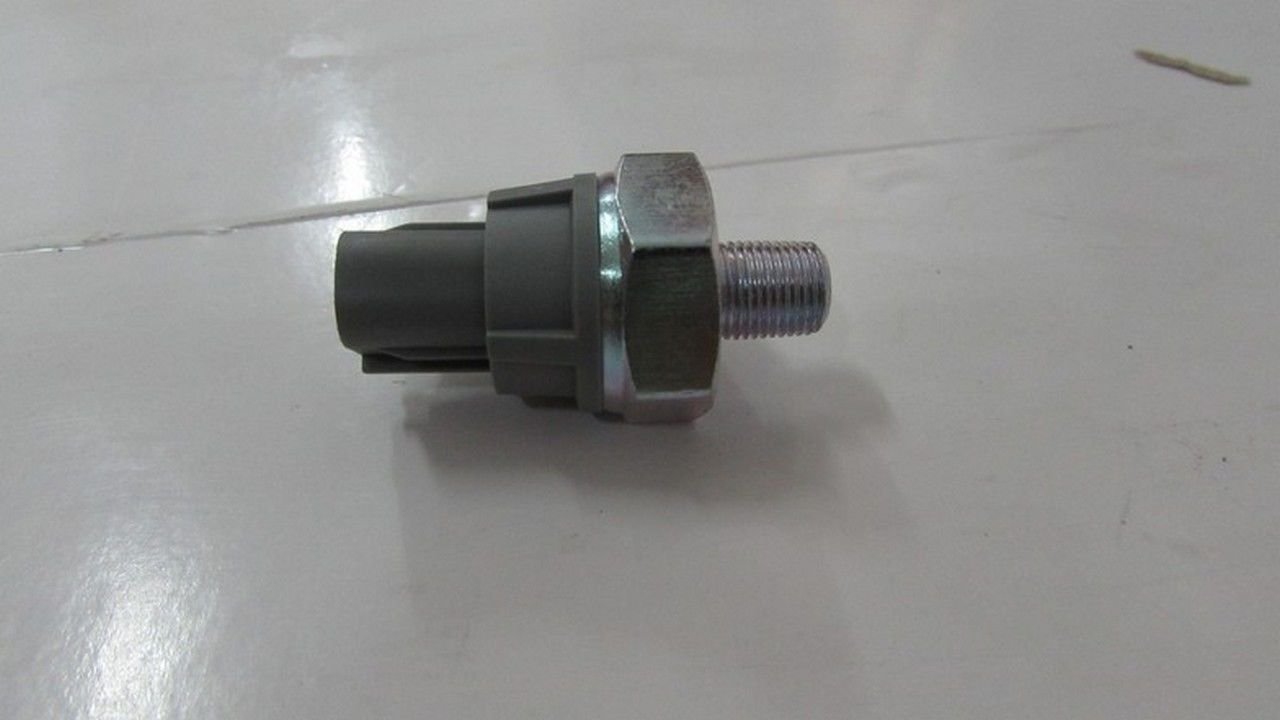 COROLLA 1,4  D4-D 2007- YAĞ BASINÇ MÜŞÜRÜ