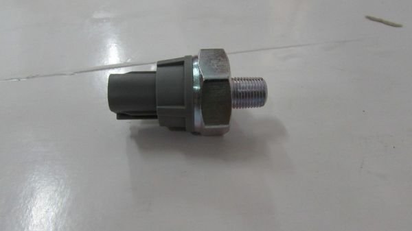 COROLLA 1,4  D4-D 2007- YAĞ BASINÇ MÜŞÜRÜ