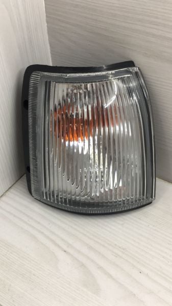 Sinyal B2500 Sağ 96-00