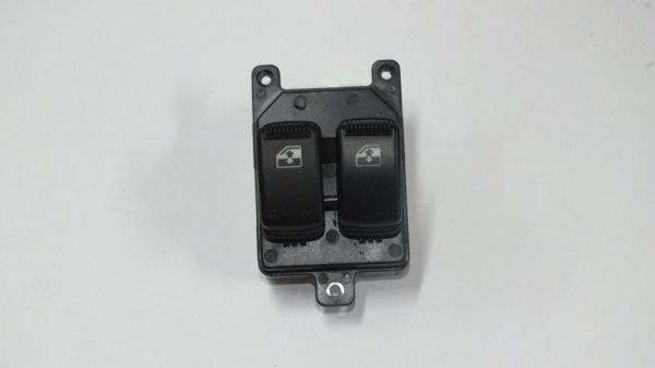 H100 KMY 2004- CAM AÇMA DÜĞMESİ SOL