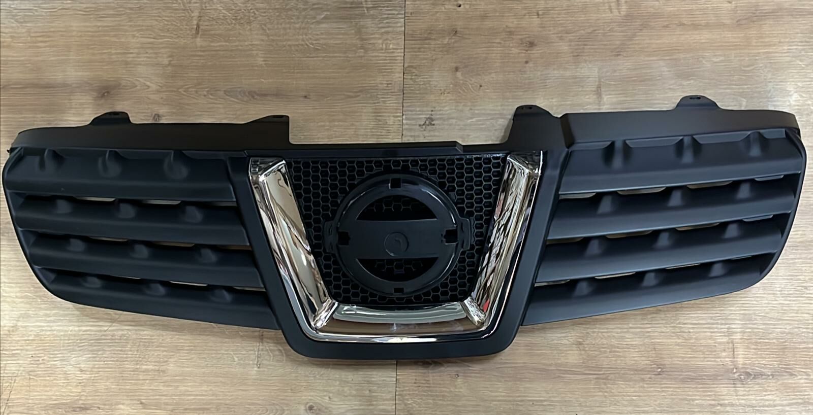 Panjur Qashqai 06-09 Ön