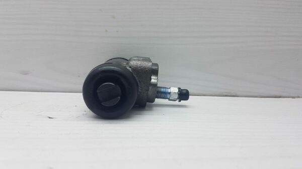 Fren Silindiri L200 10-15 DIŞi R/L arka fren merkezi