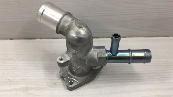 Termostat Yuvasi Blue/i20/i30/Ceed Benz