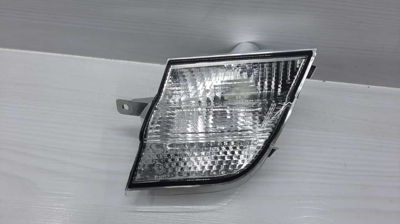 Micra K12 02-07 Tampon Sinyali Beyaz Sol