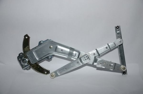 H 350 CAM KRİKOSU SAĞ