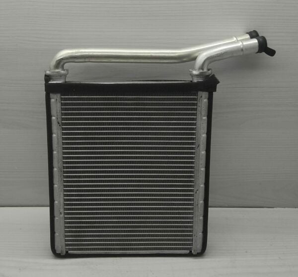 Kalorifer Radyatörü Corolla/Auris 06-13