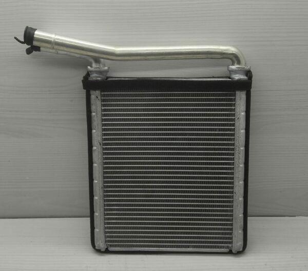Kalorifer Radyatörü Corolla/Auris 06-13
