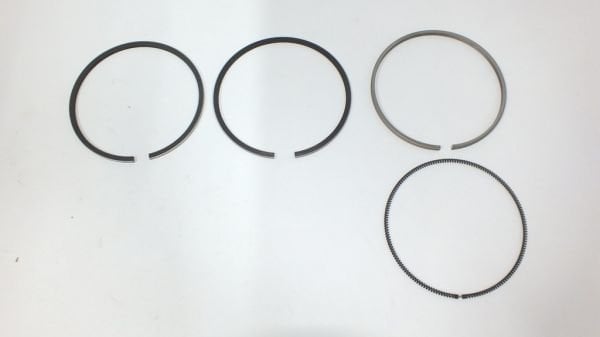 L300 YM / H100 EM / L300 E.M 91.10 MM ( 2.5*2.5*4 ) ( TP JAPON SEGMAN ) SEGMAN STD