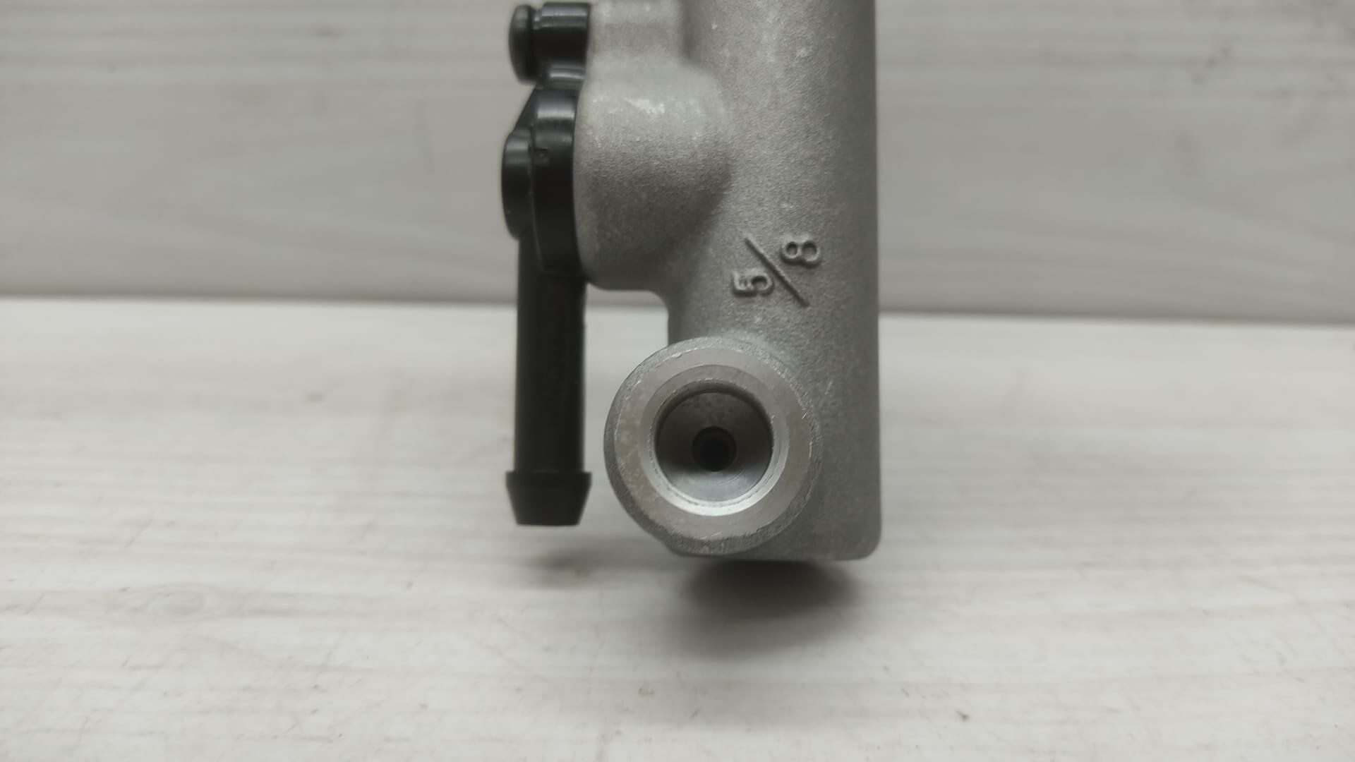 Üst Merkez Cerato geniş Delik