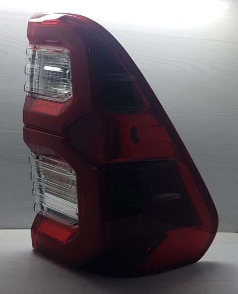 STOP HILUX SAG 21-23 DUYLU LEDLİ