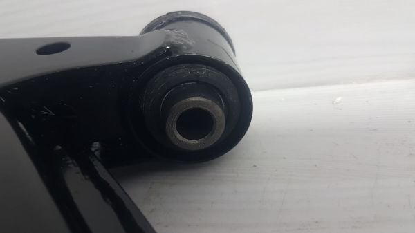 626 salıncak sağ 92-97 alt tabla rotil