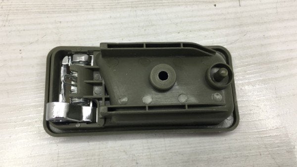 Kapi Kolu 626 Ön iç Sağ 88-92  Nikelajli