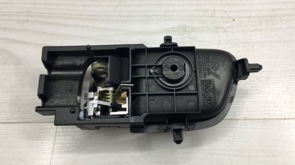 Kapi Kolu i20 Ön/Arka iç Sağ 09= Siyah Kulp Buton Nikelaj