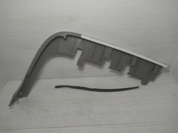 Mıtsubıshı l300 sol far alt çıtası