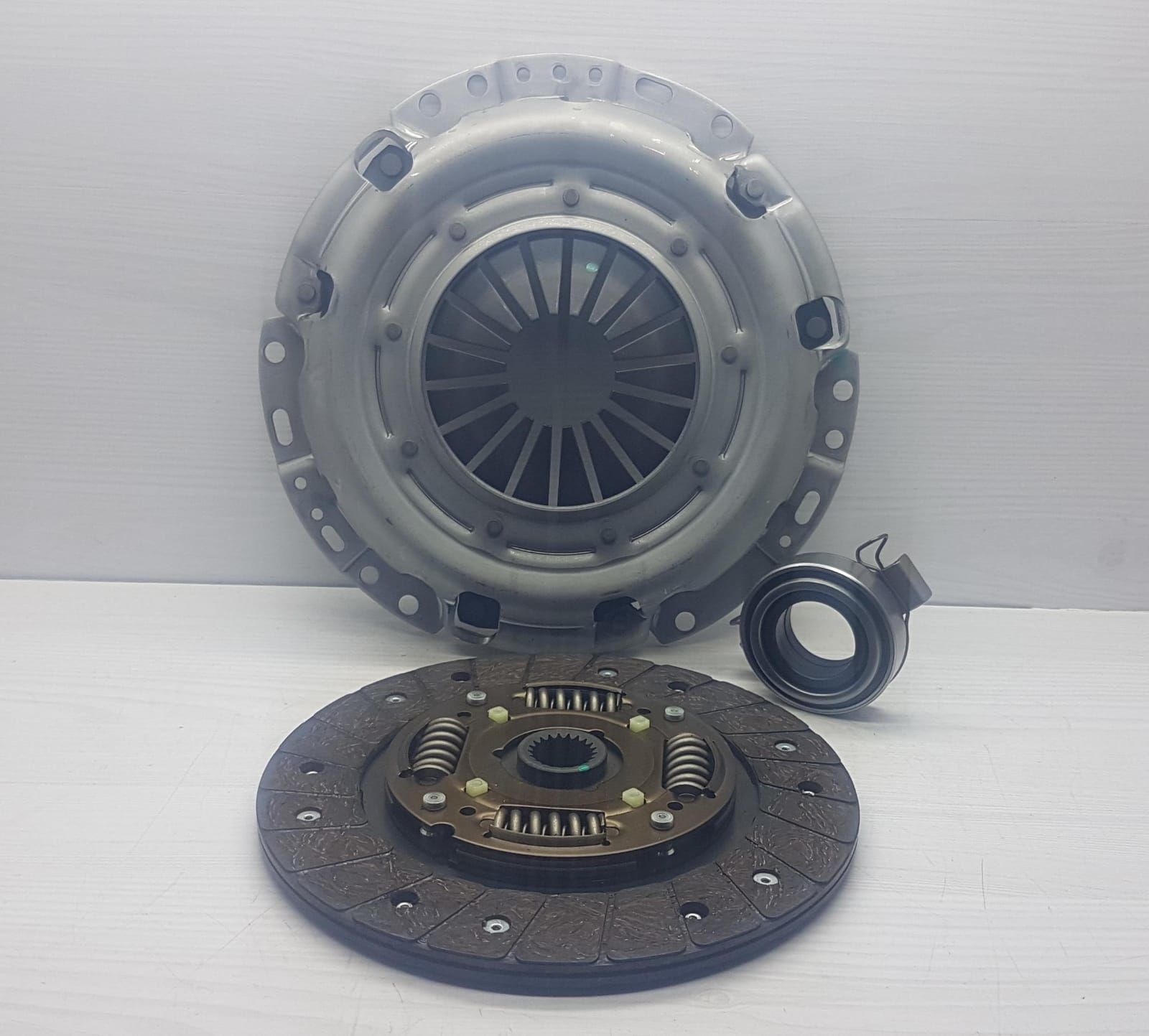 DEBRIYAJ SETI COROLLA 2004- /2006- D4D MANUEL