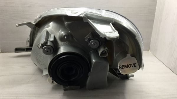 Far Yaris Sağ 99-02