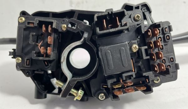 Sinyal far Kolu 323 90-95