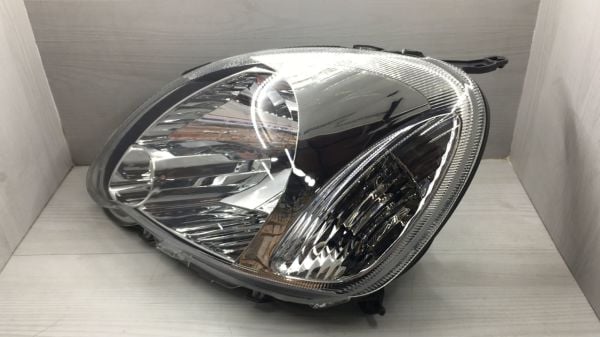 Toyota Yarıs 2003-2006 Far Sol Damla Gozlu