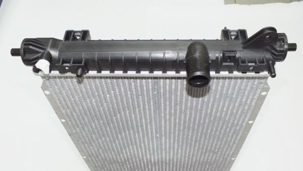 SSANGYONG KORANDO 2.0 XDİ RADYATÖR OTOMATİK BRAZİNG TİP