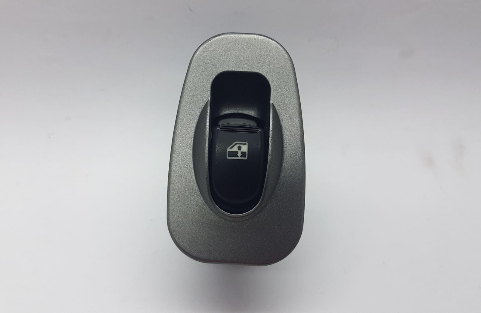 CAM DÜGME ACCENT 03-06 ARKA SAG SOL ÖN SAĞ 7 FİŞLİ