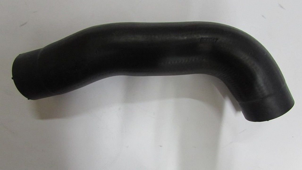 NLR / NNR RADYATÖR ÜST HORTUMU