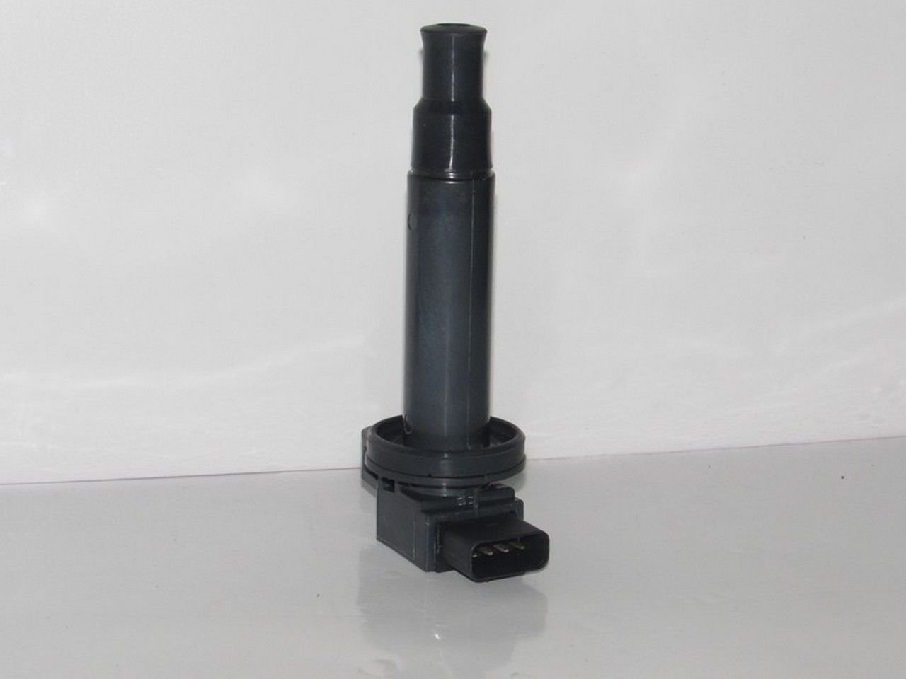 YARIS 1.0 2003-2006 / YARIS 1.3 1999-2012 / YARIS 1.5 HYBRID 2014-2017 ATEŞLEME BOBİNİ KALEM 4 FİŞLİ