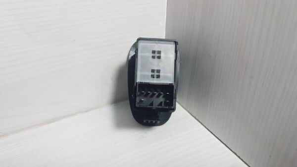 Cam dügme Accent 03-06 Arka