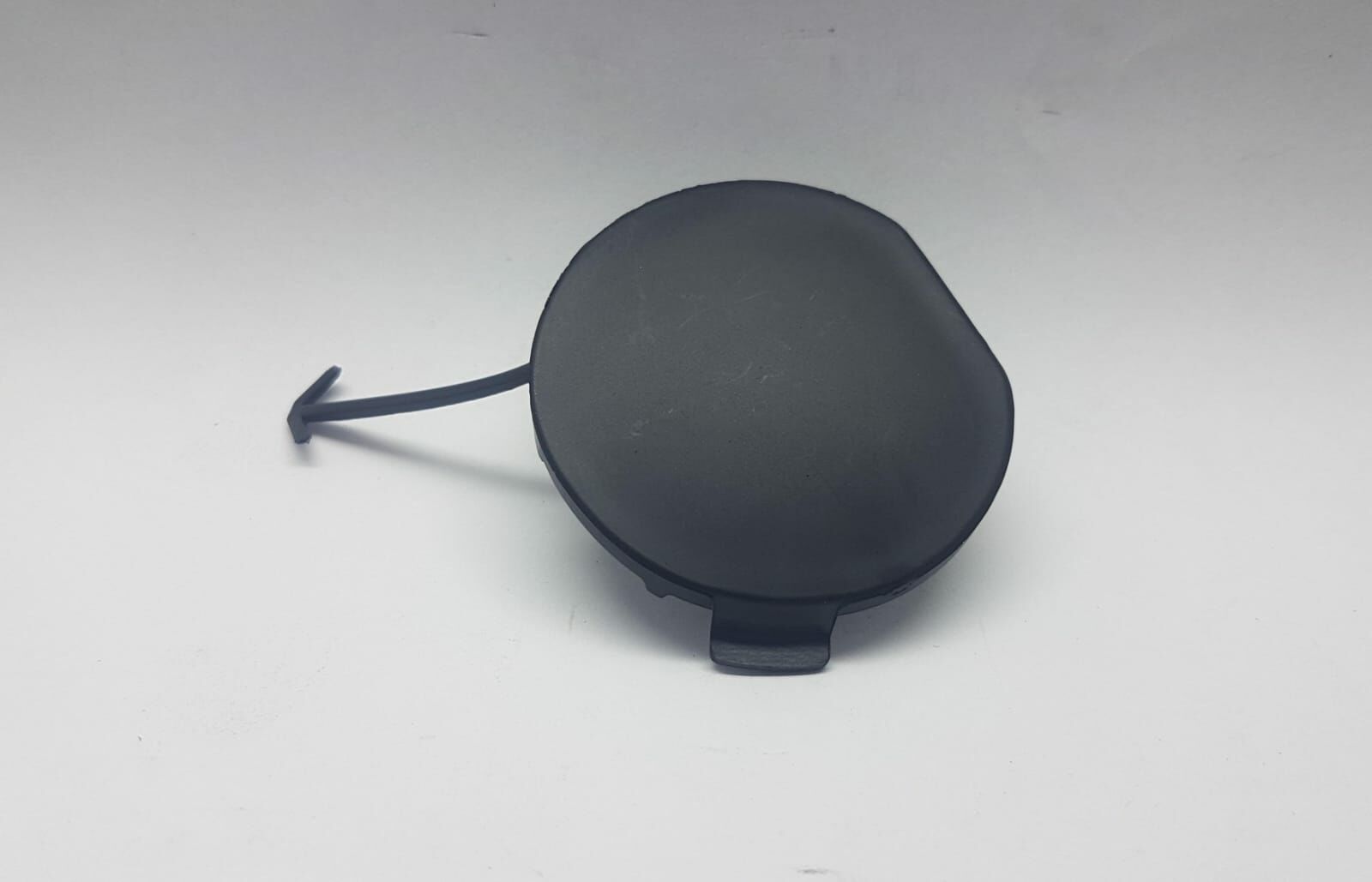 Çeki Demir kapağı Ön Avensis 2012-2014 Sağ