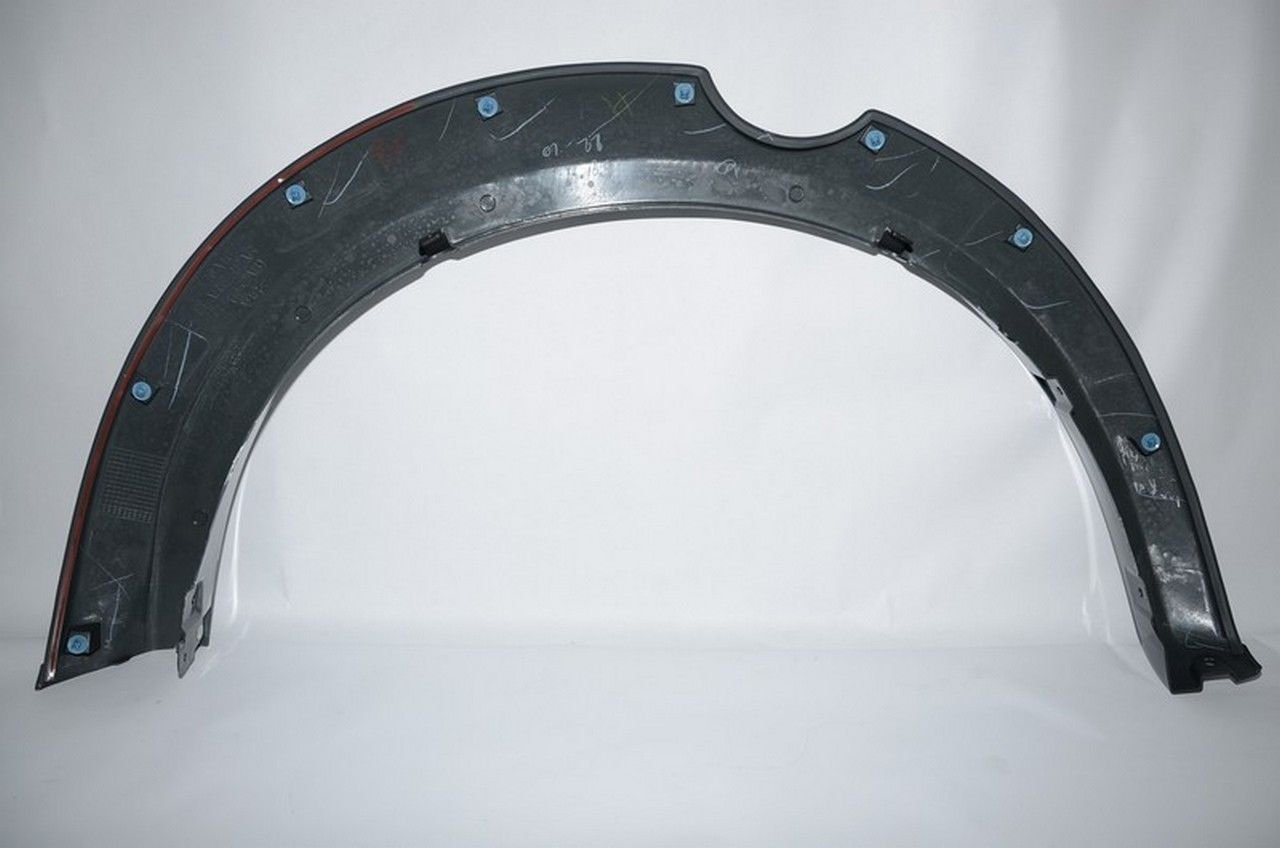 L 200 CR 06- ARKA ÇAMURLUK DODİK  SOL 4x4