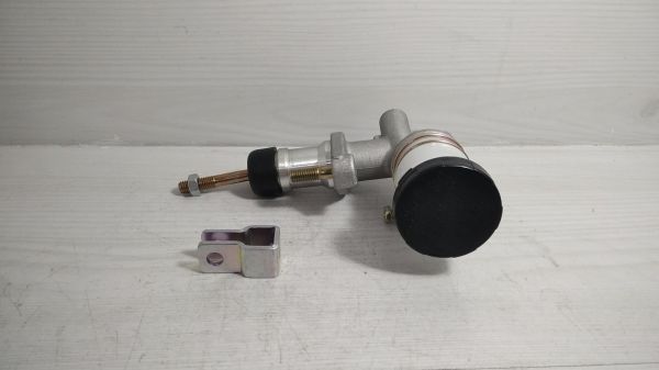 Suzukı swıft 90-97 üst merkez 23810-70C00