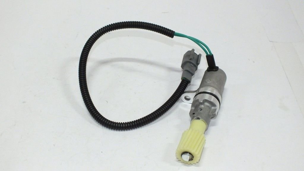 SKYSTAR / NAVARA YD25 4X4 KİLOMETRE HIZ SENSÖRÜ DİŞLİSİ ÜZERİNDE