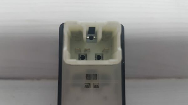 Cam dügme Accent 00-02 Arka