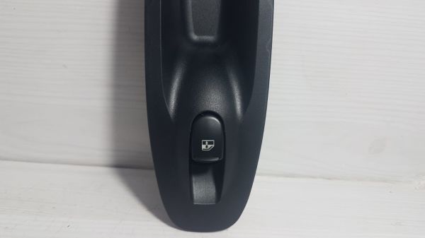 Cam dügme Accent Sağ 03-06