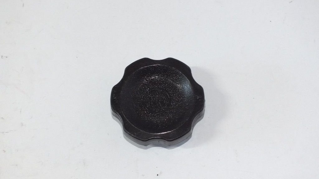 H100 KMY / L300 YAĞ DOLDURMA KAPAĞI