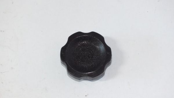 H100 KMY / L300 YAĞ DOLDURMA KAPAĞI