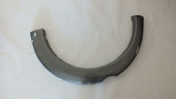 L200 2015-2017 ÇAMURLUK AĞZI PLASTİĞİ (DODİK)  ARKA  (BOYALI) SOL