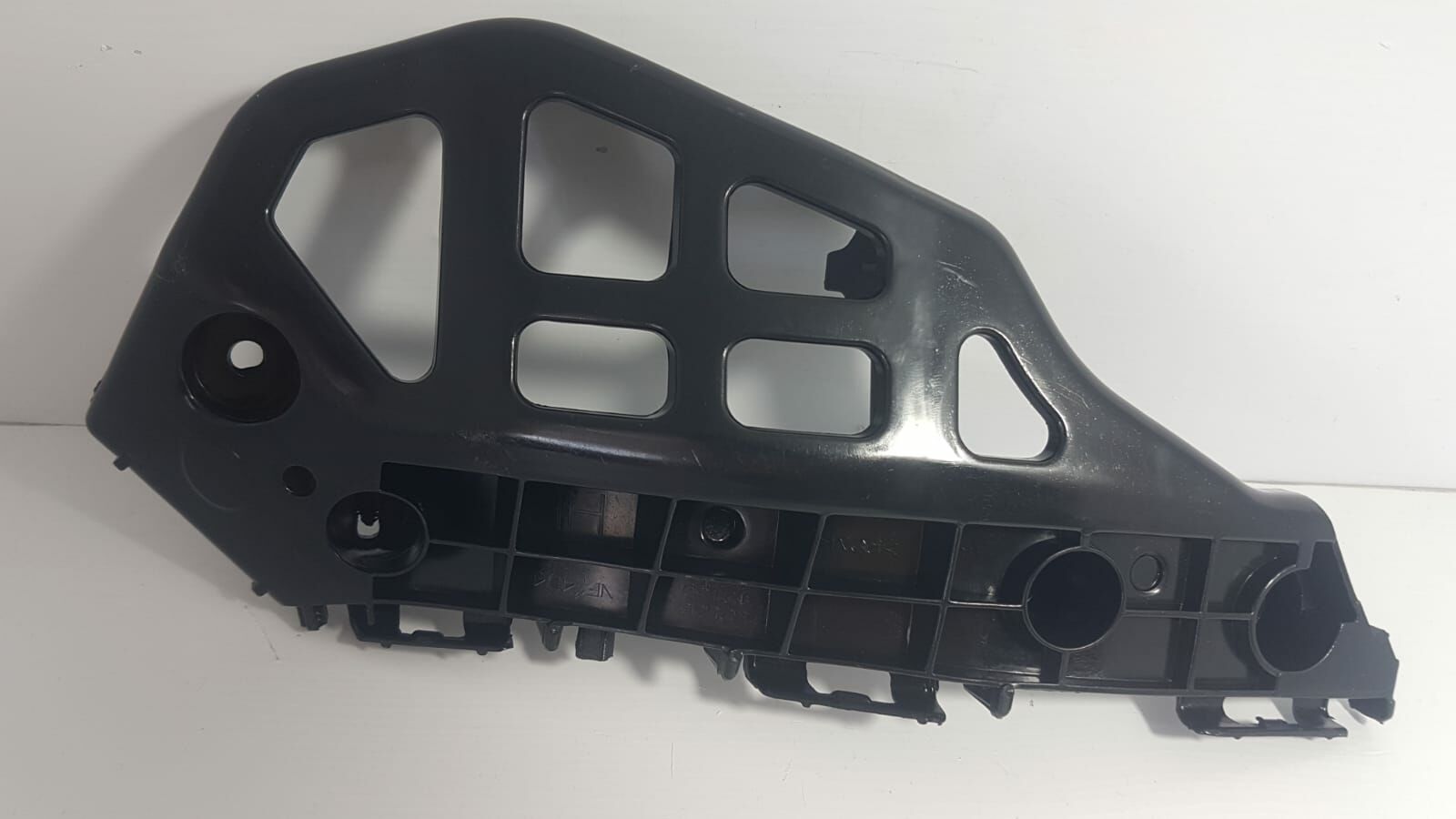 auris ön tampon braketi sağ 12-17