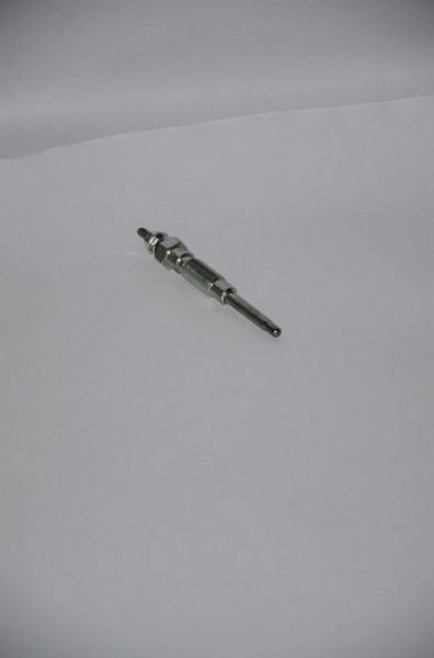 HILUX 2L KIZDIRMA BUJİSİ 11 V