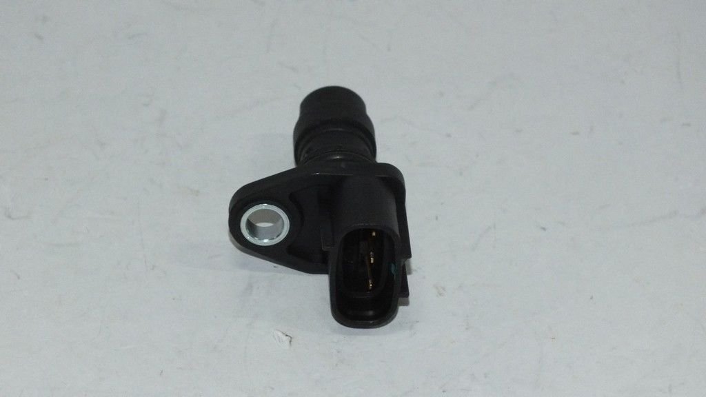 ISUZU 4HK1 GRANK POZİSYON (EKSANTRİK) SENSÖRÜ