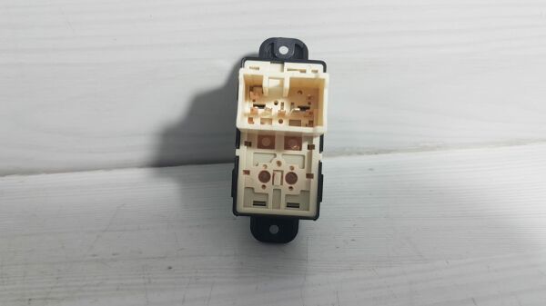 era/rıo cam düğme 7 fişli R-L arka sağ