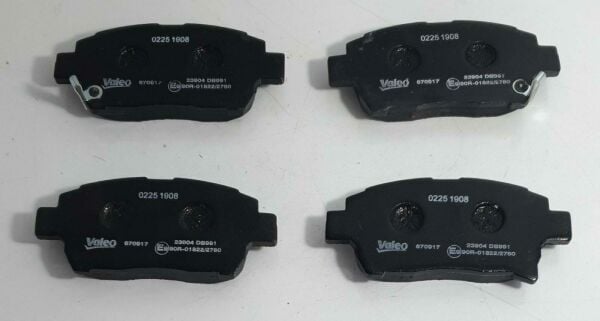 Balata Ön Corolla 02-06