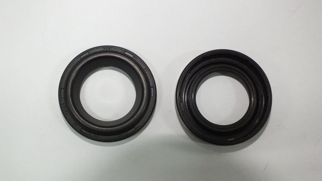 ACCENT 00- / ERA 06- /GETZ / ELANTRA / CERATO / RIO G4ED BUJİ KEÇESİ (ÜST KAPAK) 27*44*10/11