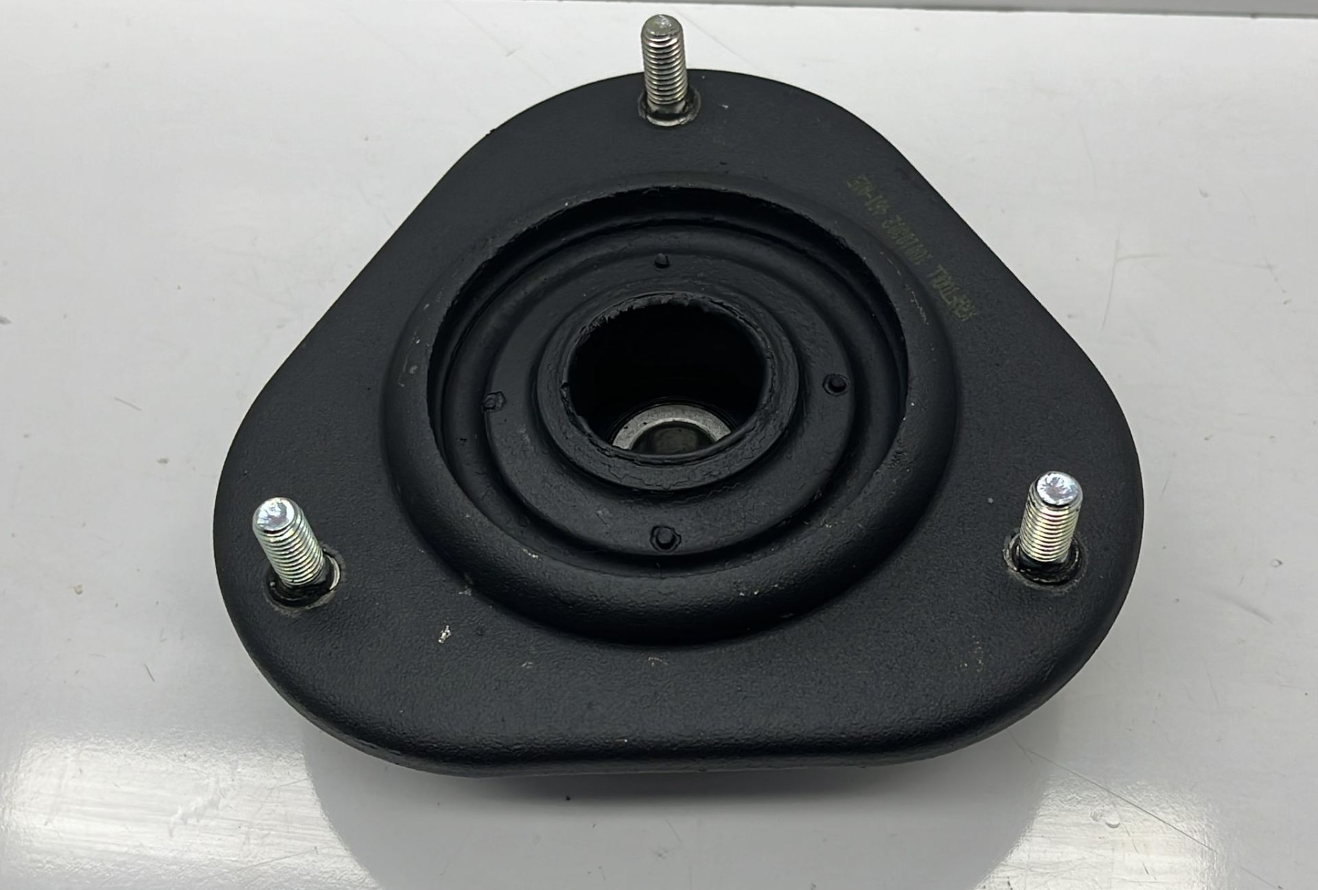 AMORTISÖR TAKOZU COROLLA AE101 ÖN