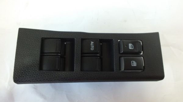 D-MAX EURO 5 2012-2020 CAM DÜĞMESİ ÖN SOL