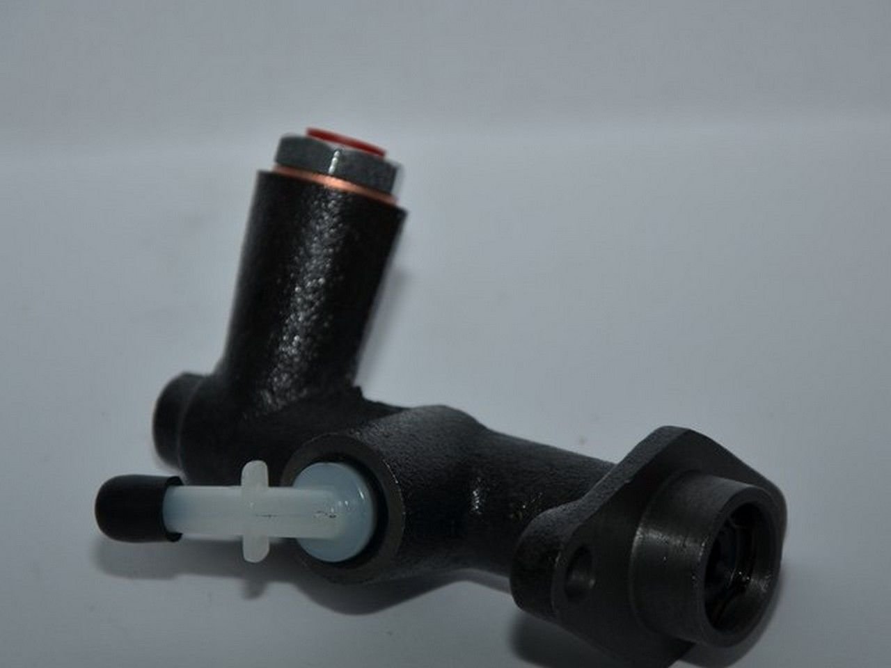 BONGO / PREGIO / BESTA / HI-BESTA / CERES / E2200 DEBRİYAJ MERKEZ ÜST