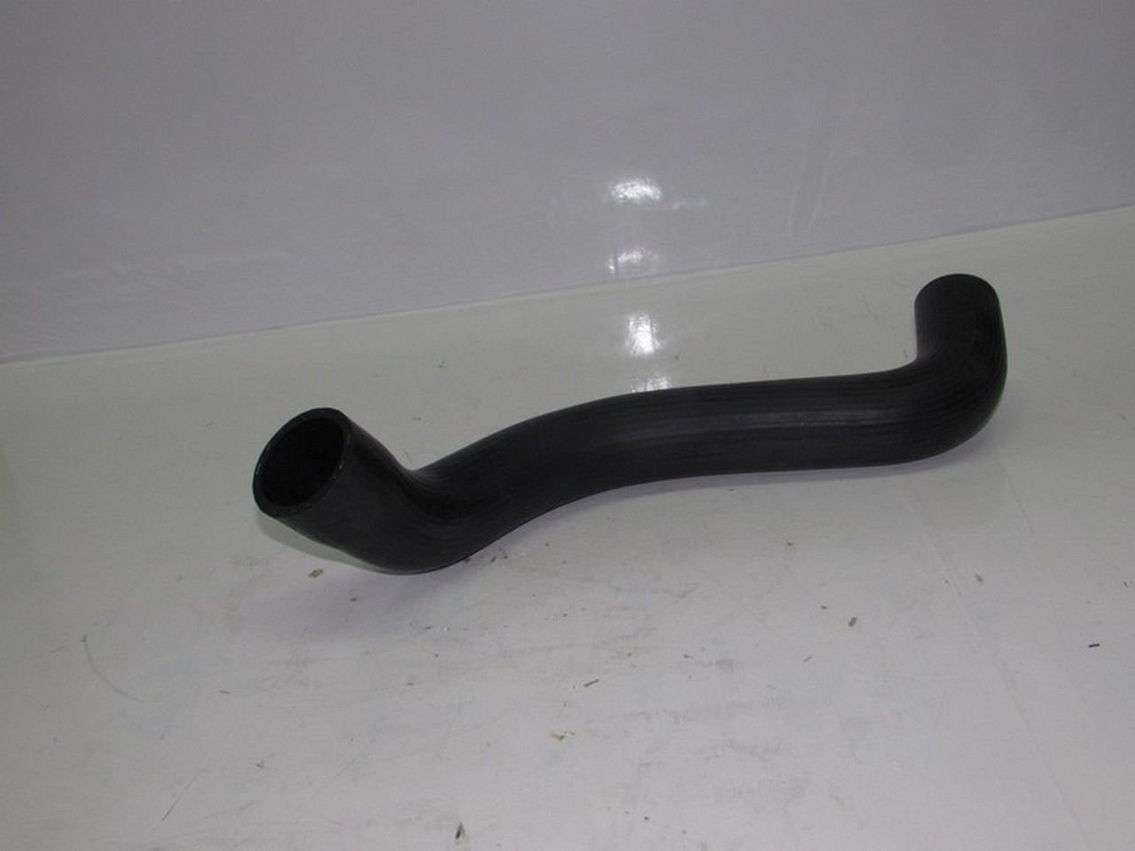 HD 35 / HD 75 2004- RADYATÖR ALT HORTUMU