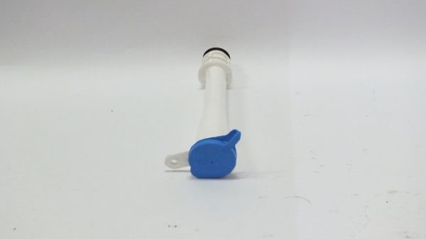 COROLLA 2013-2018 SU FİSKİYE DEPO BORUSU  (KAPAK + LASTİK DAHİL)