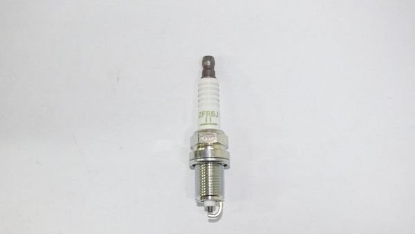 CIVIC 96-06 ENJ 1.4 / 1.6 ATEŞLEME BUJİSİ