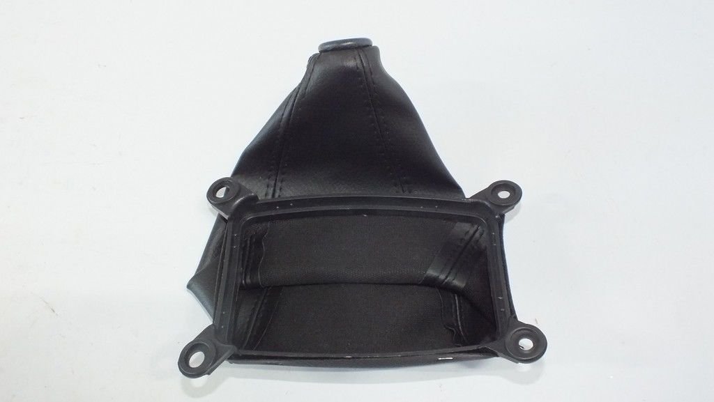 H 100 VİTES KÖRÜĞÜ