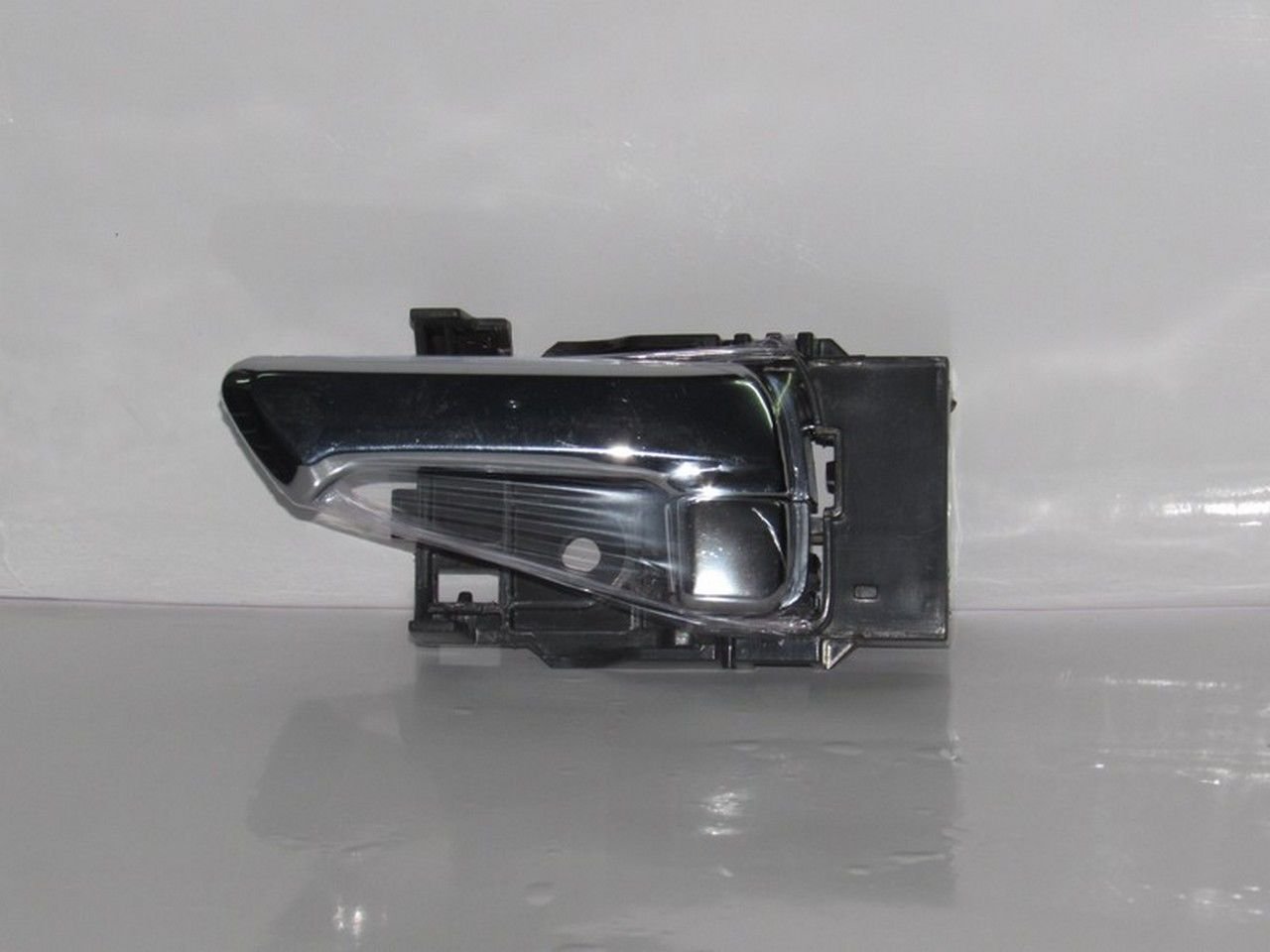 D-MAX 2002-4JA1 KAPI KOLU İÇ - SOL KROM